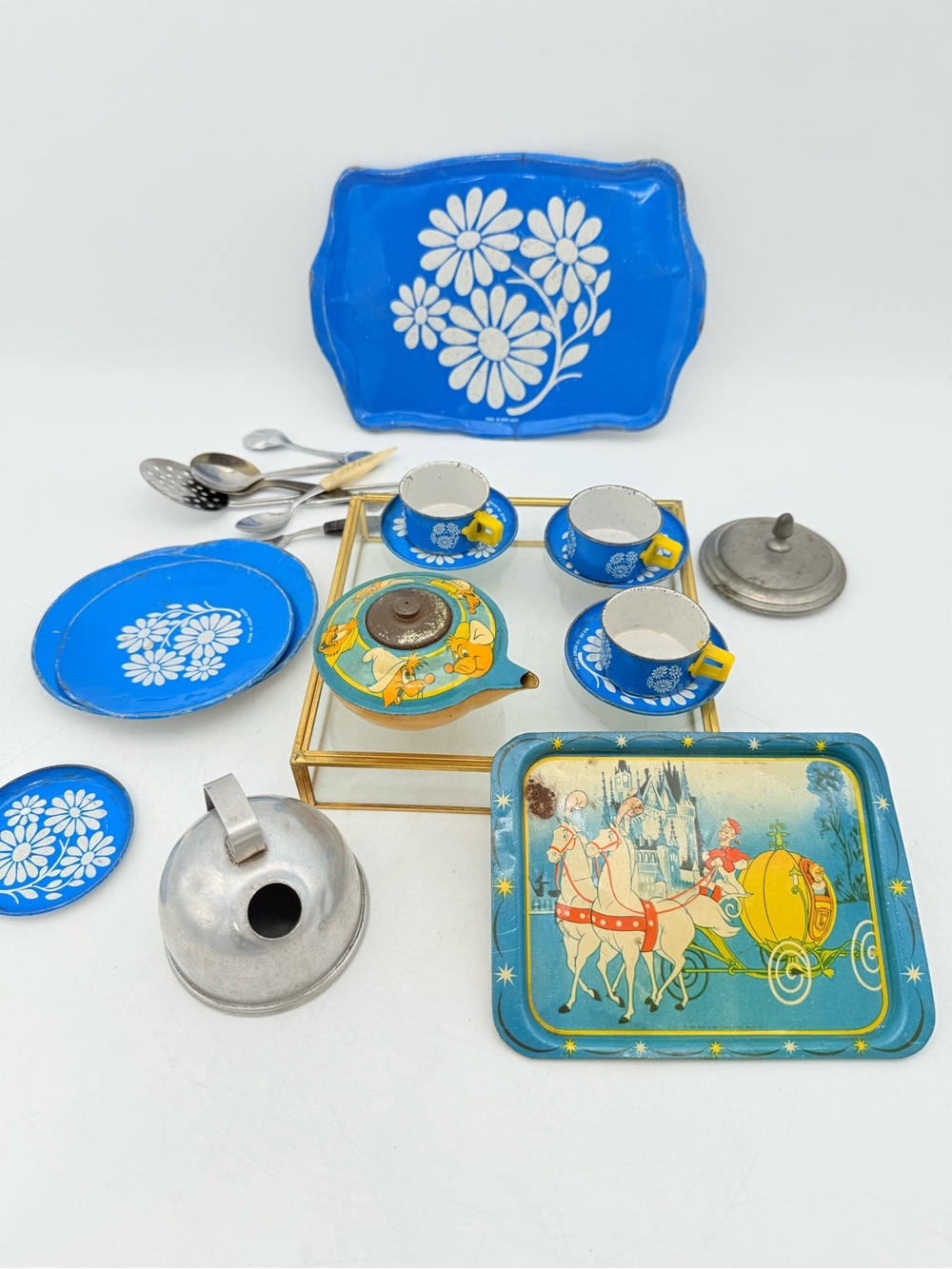 Lot of vintage children’s pretend tin metal toys | tea set - tray - tea pot -